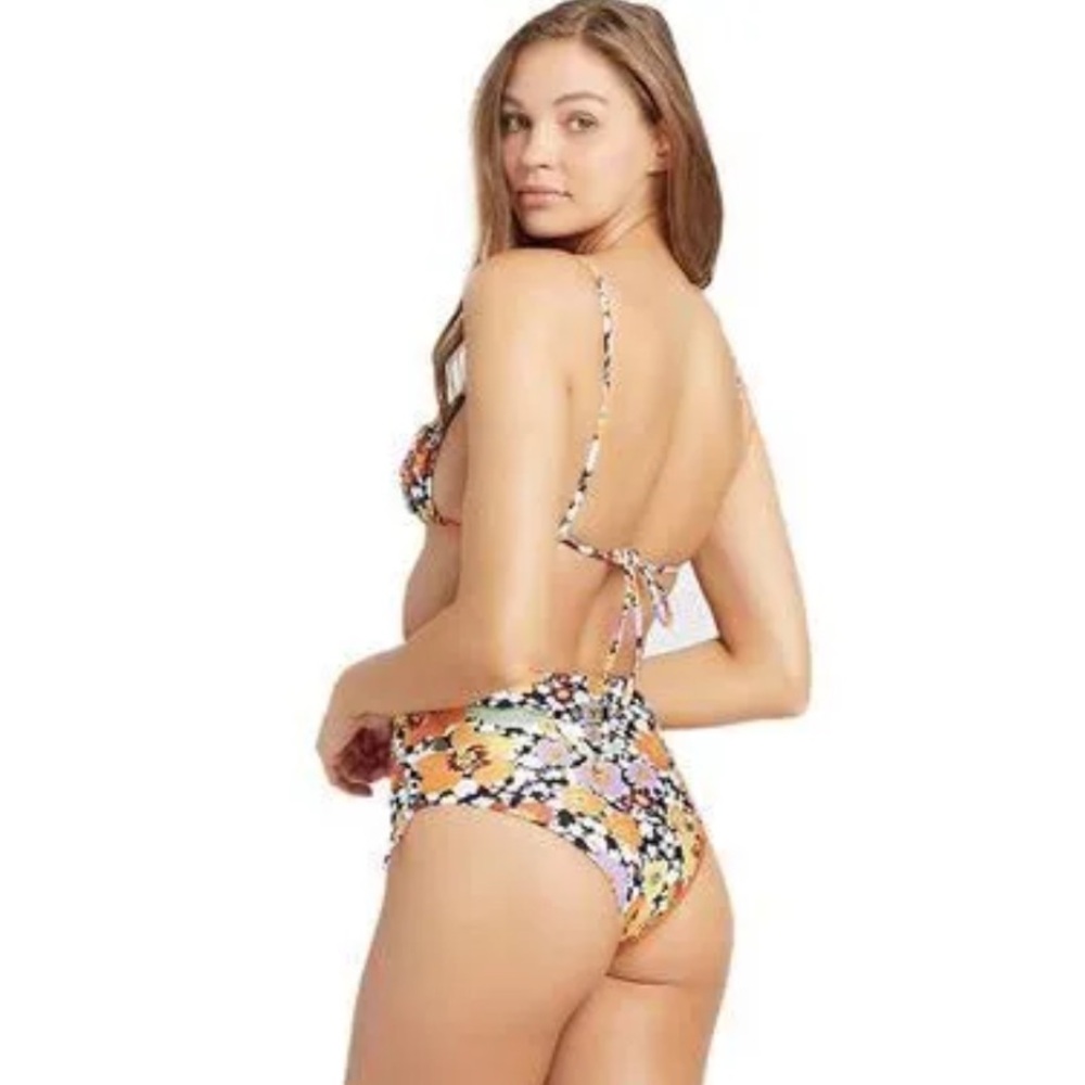 L Space✨ Sungazer Bikini Top & Bottom Set. Price is firm no offers - Picture 5 of 11